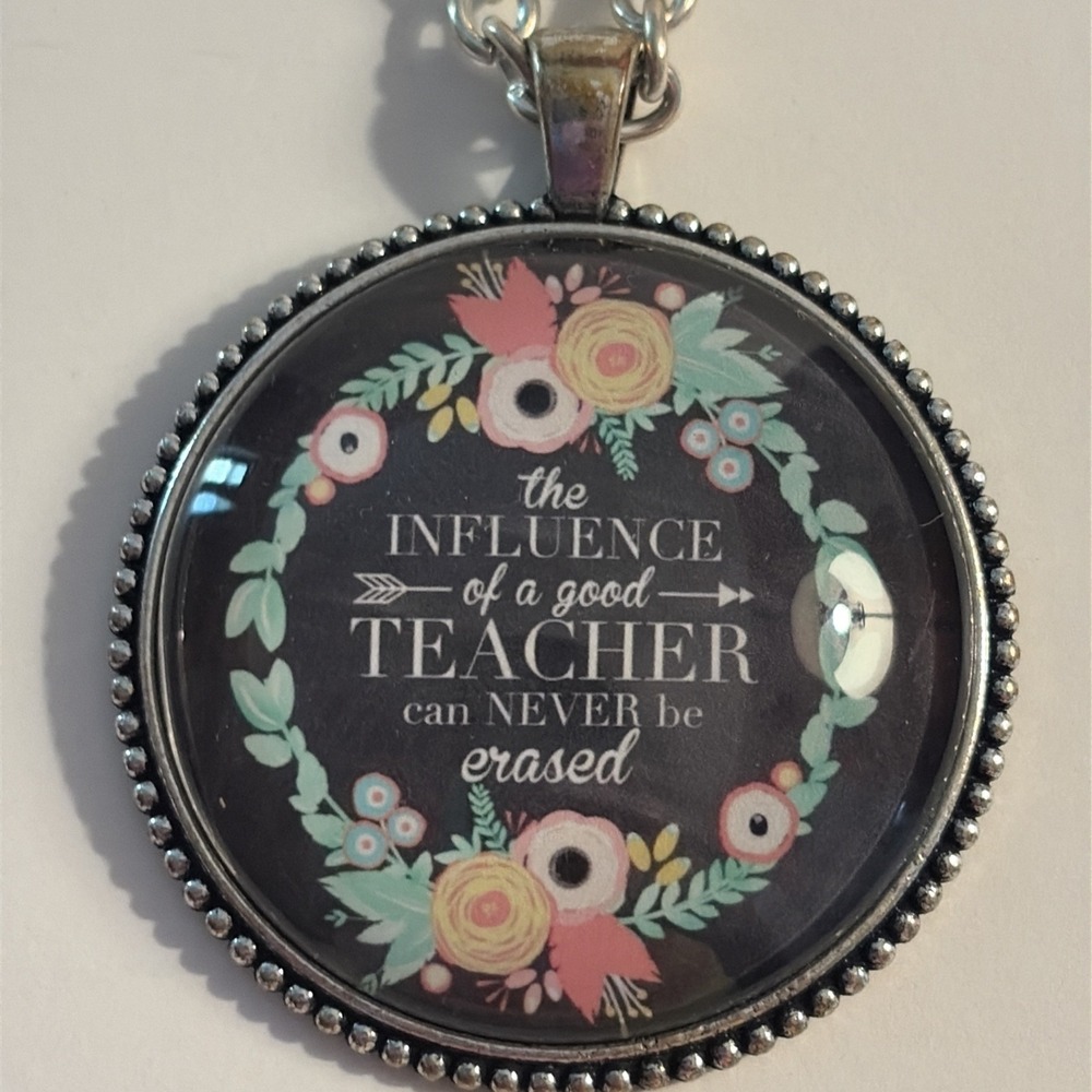 Plunder Teacher Necklace, The Influence of a good teacher can never be erased